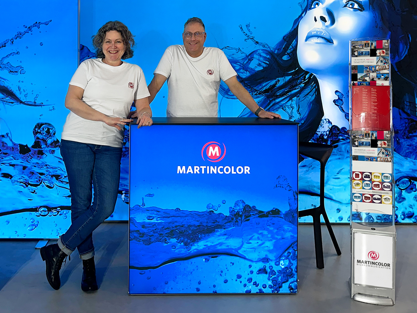 Illuminated exhibition counter ALU STAR PLUS