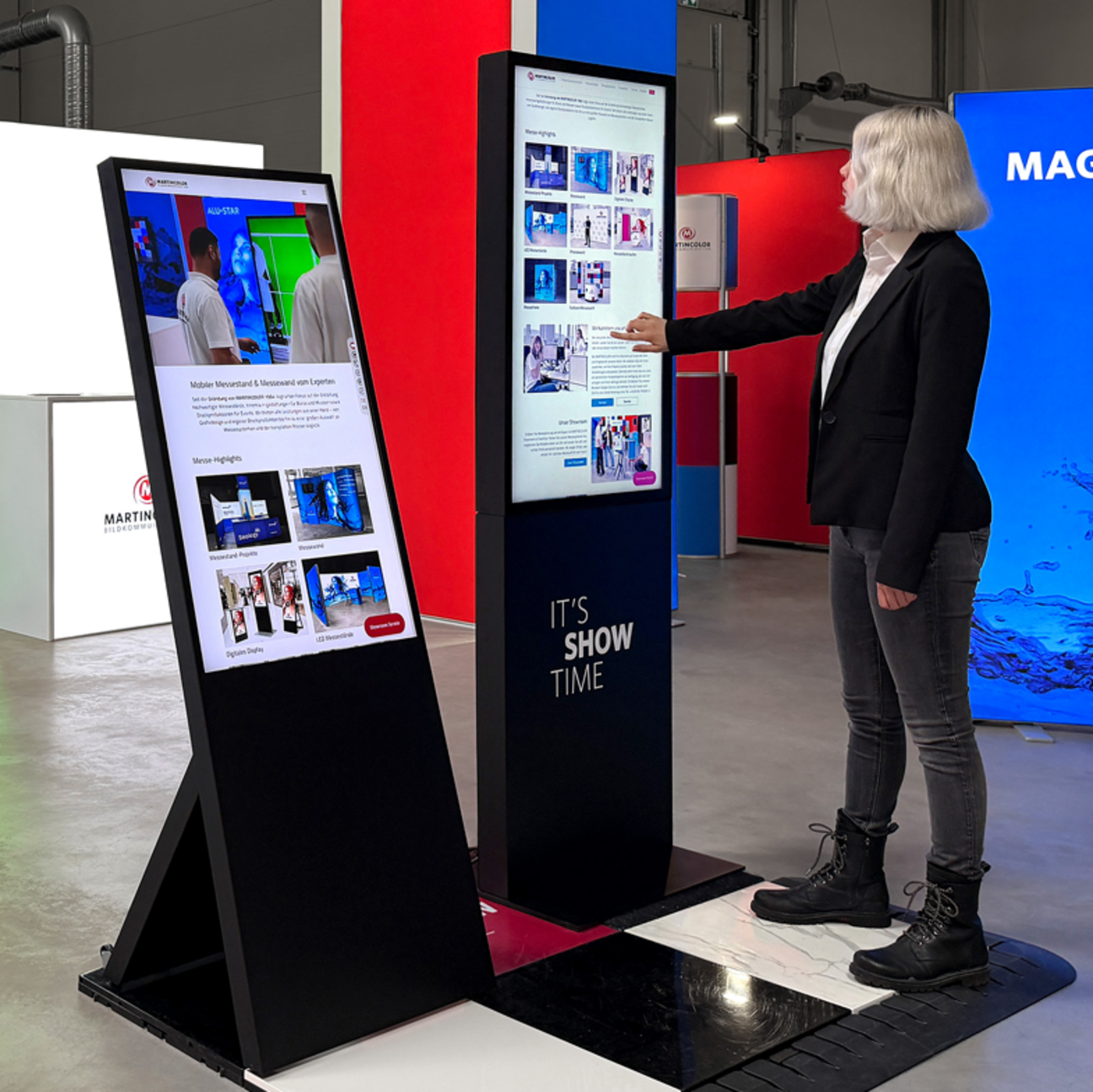 Digitale Displays im Showroom Digitale Displays im Showroom